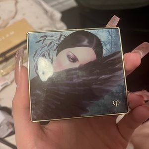 Cle de peau beauté limited edition eyeshadow